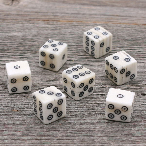 Mittelalter Spielwürfel Knochen 3820