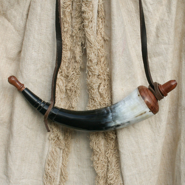 Pulverhorn Bild 4 3720