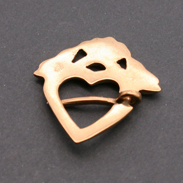 Backside Brooch 1065b