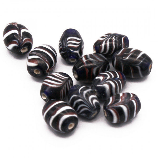 Glasperlen Mittelalter Fadenmuster 1398