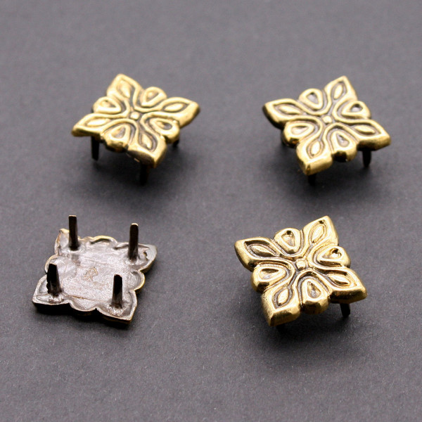 Tarsoly Taschenbeschläge Magyaren 3274