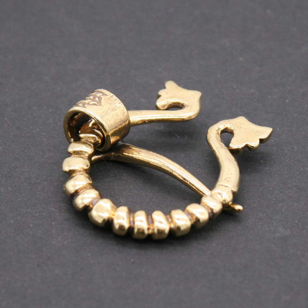 Rückseite Ringfibel 3020