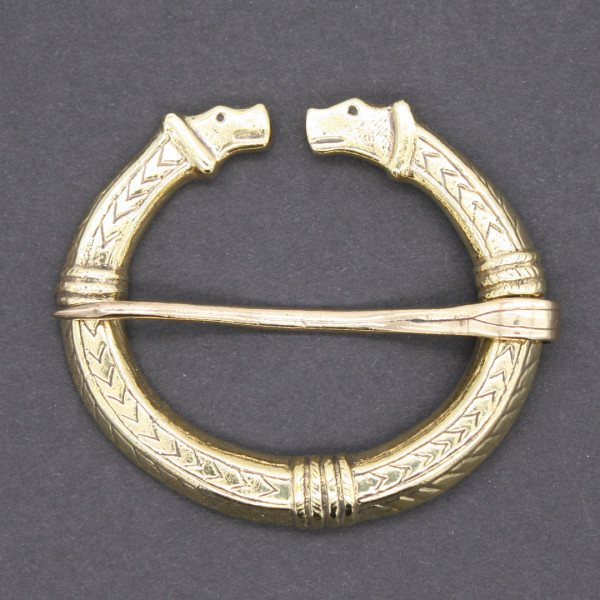 Wikinger Ringfibel mit Tierköpfen 3570
