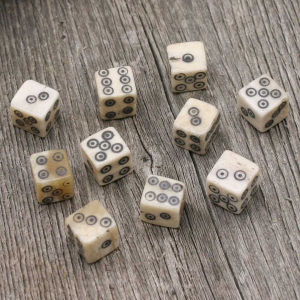 Mittelalterliche Würfel Knochen 0495