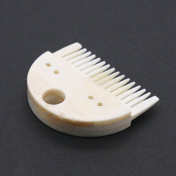 Knochenkamm Spätantike 3702
