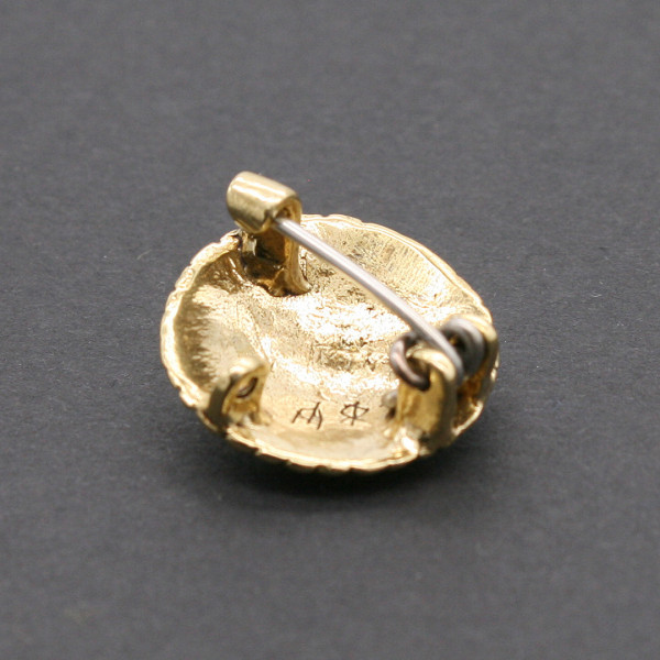 Rückseite Scheibenfibel 3852