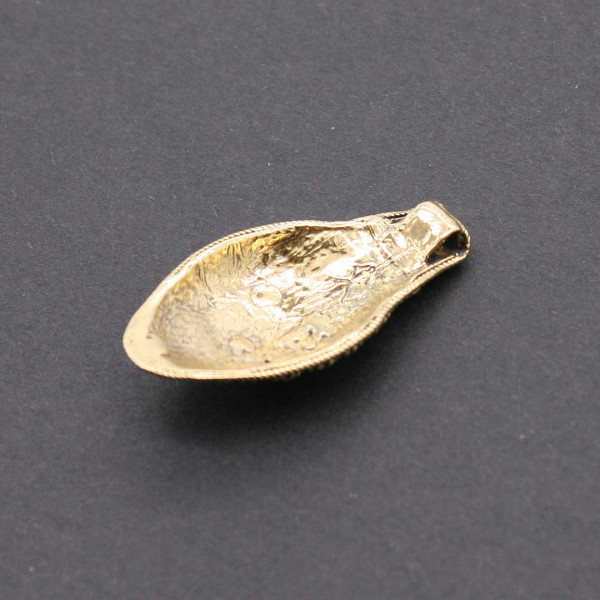 Backside Pendant 3062